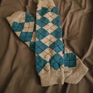 🆕️ NWOT Green and Gray Leg Warmers
